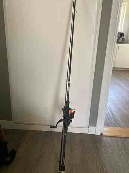 Savage Gear spö L/fast 10 g med haspelrulle