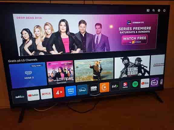 65 tum 4k LG smart tv