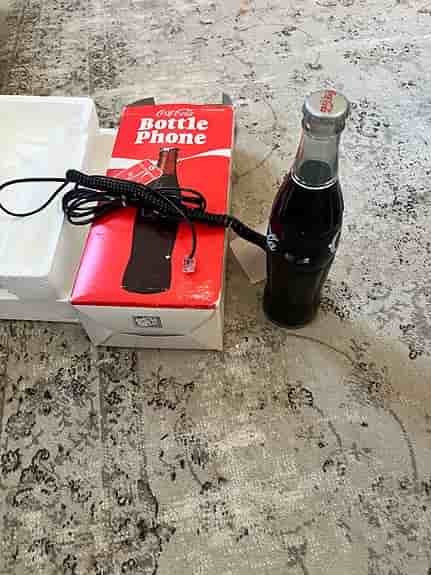 Coca-Cola Bottle Phone fast telefon svart