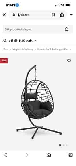 Hängstol uteplats svart rottingimitation med stativ OCH 3 KUDD UPPSÄTTNINGAR