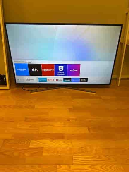 Samsung 55 tum smart tv 4k UHD