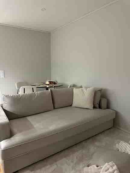 Ny Soffa i begie sammet
