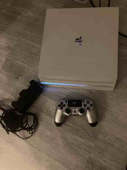 Ps4 864gb ( 10 spel ).