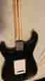 Squier Stratocaster elgitarr svart