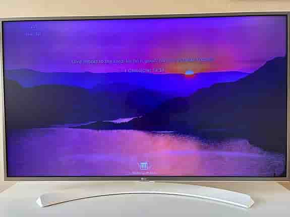 LG 49 Smart TV