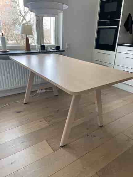 Konferens-/matbord SA Möbler