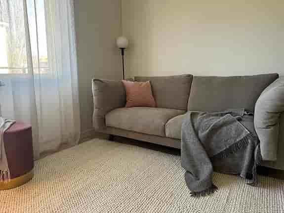 Nyinköpt Cherrie-soffa (2,5-sits)