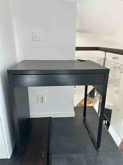 IKEA Micke skrivbord & Renberget skrivbordsstol i bra skick!