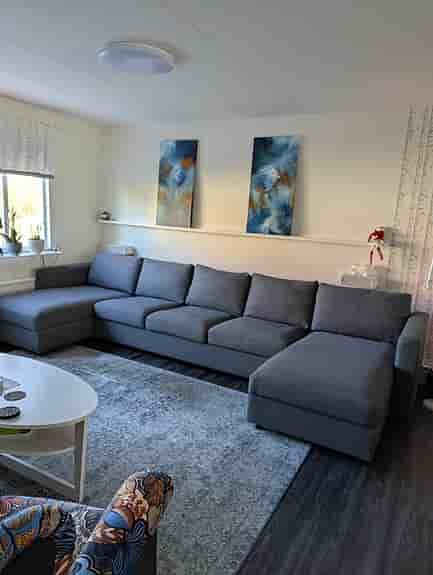 IKEA 5-sitsig soffa av märke Vimle med två schäslonger