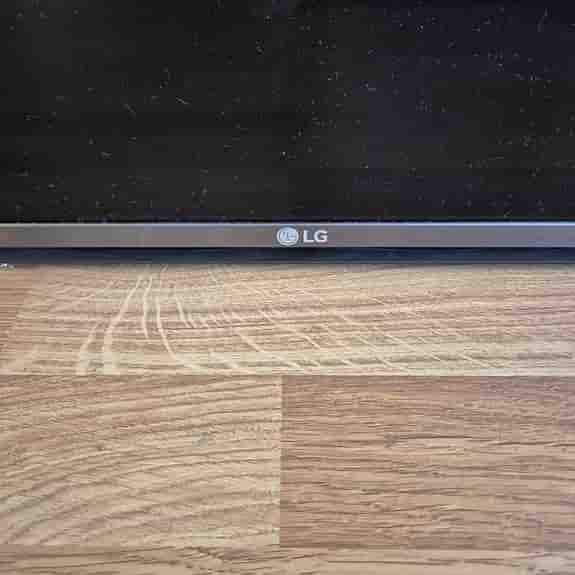 LG 55" (2015)