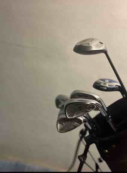 Golfset järnklubbor med stålskaft