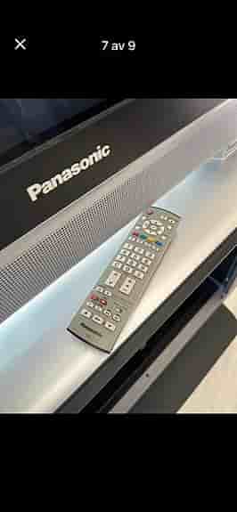 Tv Panasonic platt tv 42 tum tv bänk