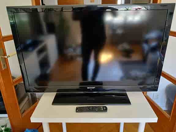 Sharp LCD-tv 40 tum svart
