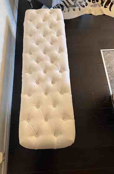 Elegant sittbänk från Benington chesterfield