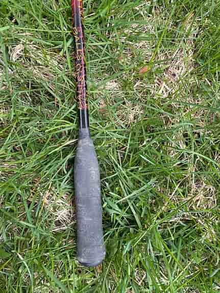 A. Henkel Balls of Fire squash racket röd i kolfiber