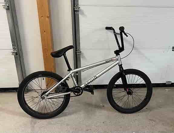 Radio revo jumper bmx