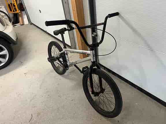 Radio revo jumper bmx