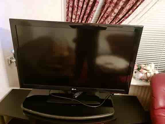LG 42LK450N TV 42 tum svart