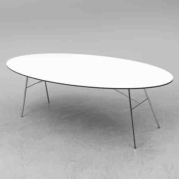 Matbord eller Konnferensbord. Saturn. Design Gunilla Allard för Lammhults
