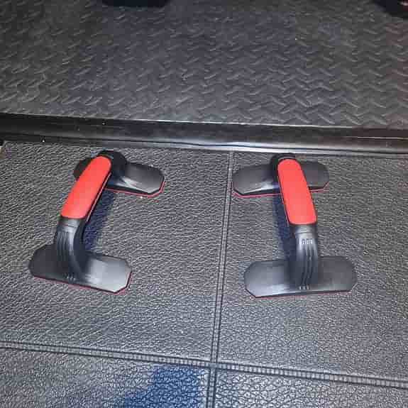 Push up bars PRO, lite dyrare mycket stabilare för oss lite grövre grabbar