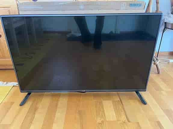 LG 42 tums  full HD Led TV i mycket bra skick säljes