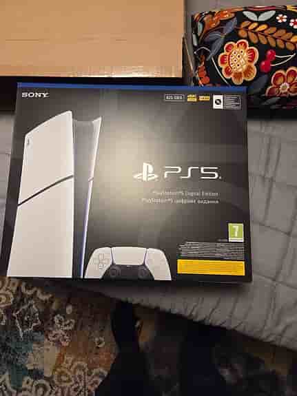 PlayStation 5 oöppnad