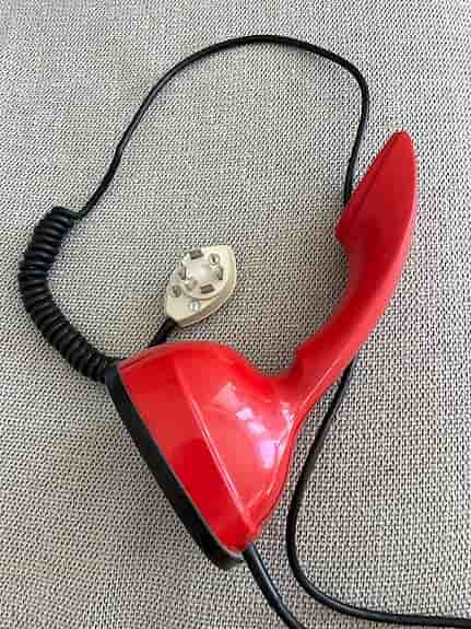 Ericofon / Cobra-telefon – röd retro designklassiker (funger