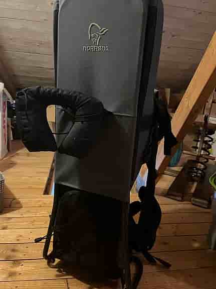 Norrøna Integra bärstol ryggsäck för barn grå/svart