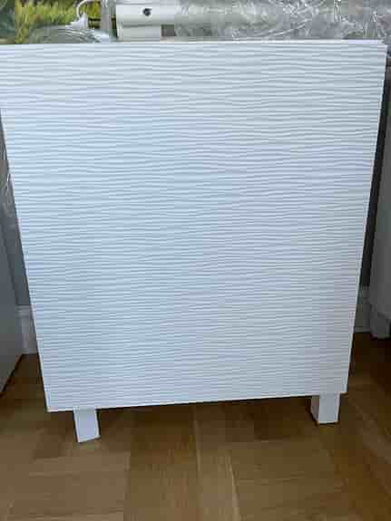 IKEA 3 vita byråer med strukturerad front