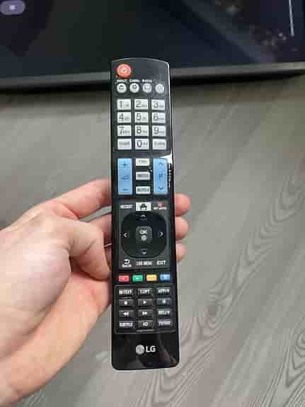 LG 32LF632V TV 32 tum svart