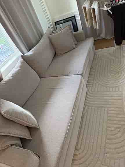 Mio Rossi 4-sits soffa i beige/grå färg