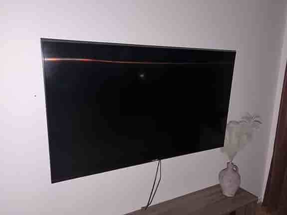 55" Sharp TV (1,5 år gammal)