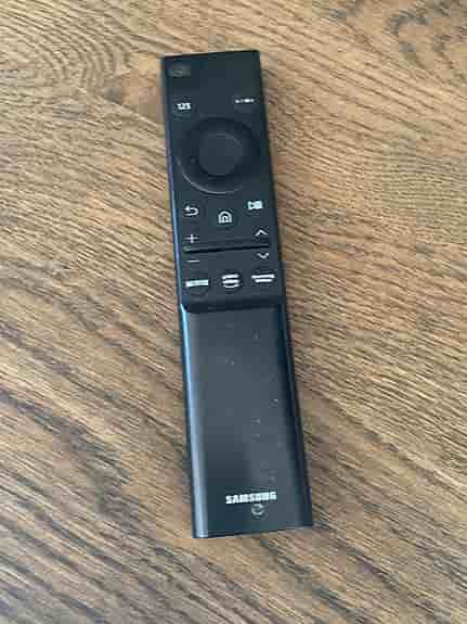 Samsung 55” Smart TV 4K UHD – UE55AU7105K – mycket fint skick