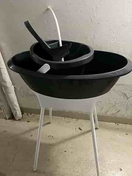 Stokke Flexi Bath badbalja med stativ svart/grå