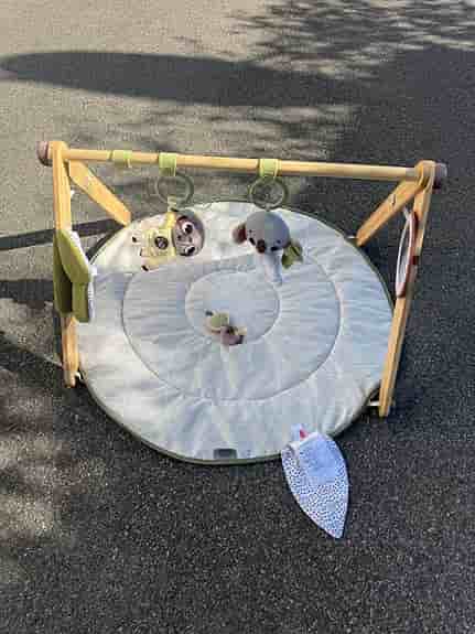 Tiny love - babygym lekmatta med träställning