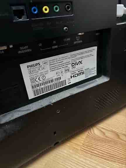 32” Philips platt-TV med HDMI