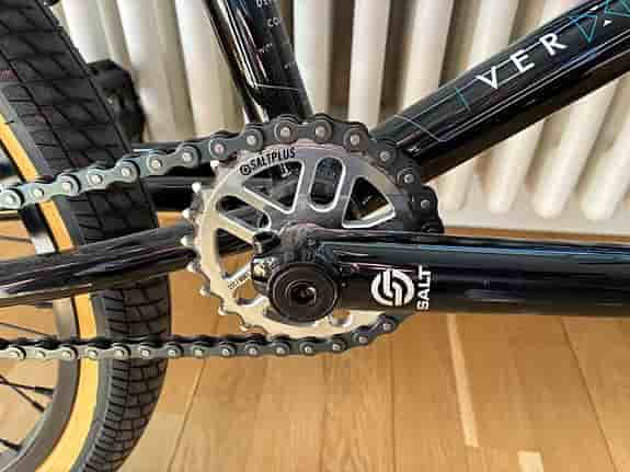 WeThePeople BMX 20" svart unisex
