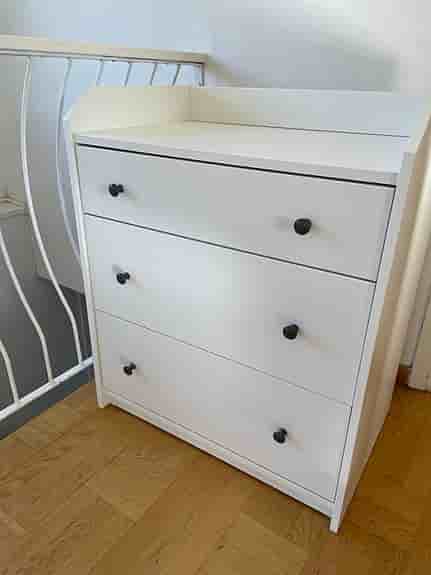 Vit byrå IKEA Hauga