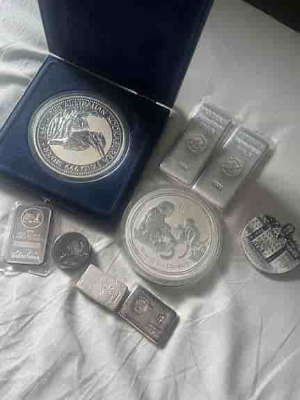 silvermynt och silvertackor