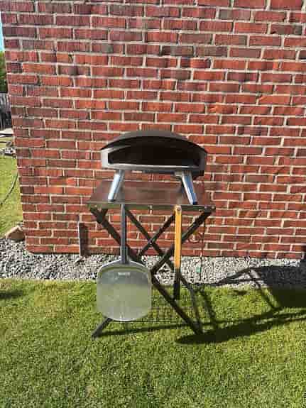 Pizzaugn inkl. Bord, skydd och andra tillbehör