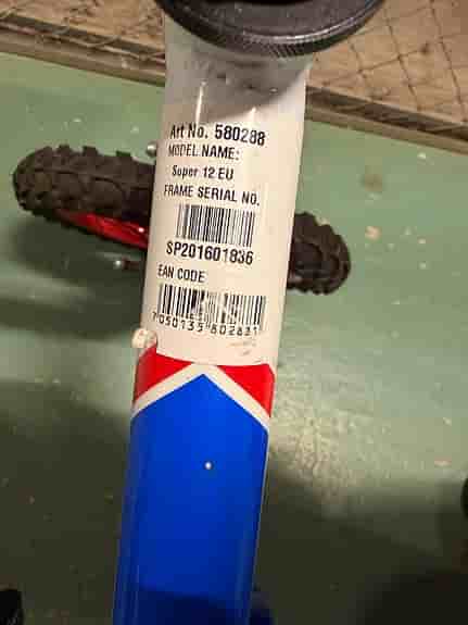 Trek Super 12 EU barncykel 12" vit/blå OANVÄND