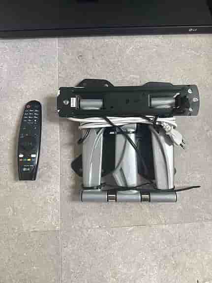 LG 43” smart TV