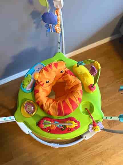 Fisher-Price hoppgunga / activity center för bebis