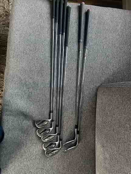 Vänster Callaway Mavrik järndörr + Taylormade Milled grind wedges