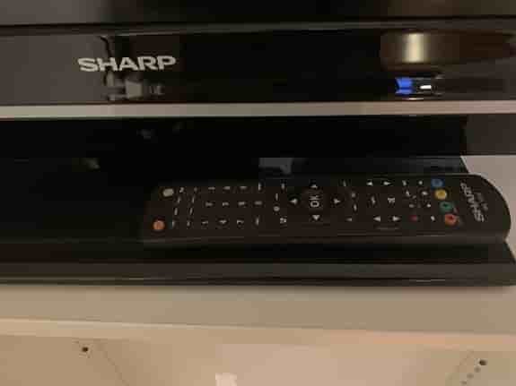 Sharp TV svart med fjärrkontroll 32 tum
