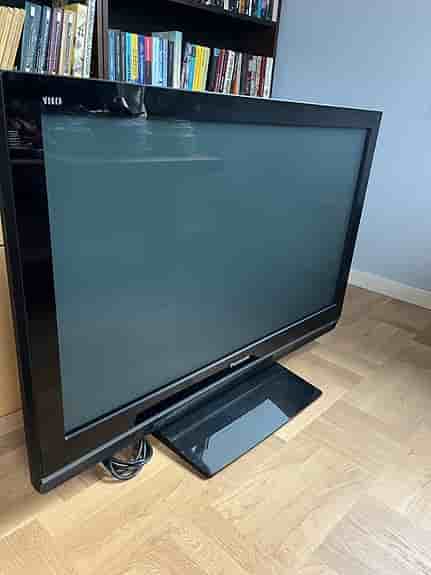 Panasonic  42 tums TV,  svart