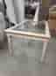 Soffbord i gustaviansk stil med glasskiva