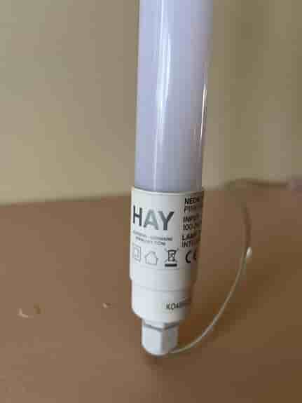 HAY Neon Tube lysrörslampa 150 cm - rosa
