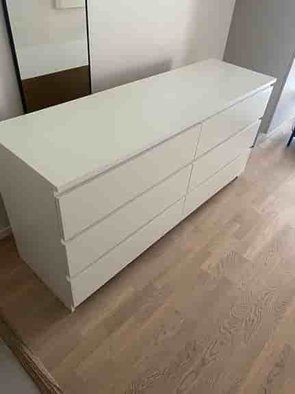 MALM Byrå från IKEA