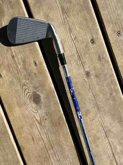 Golfklubba mizuno(vänster)järn med stålskaft
